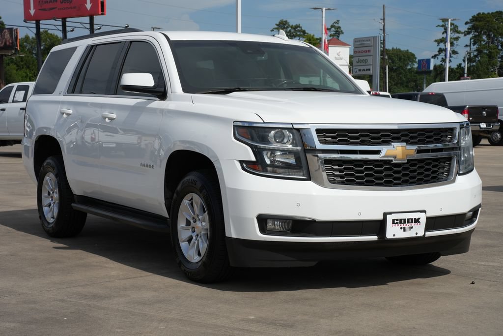 Used 2019 Chevrolet Tahoe LT w/ Luxury Package AWD/4WD image 2