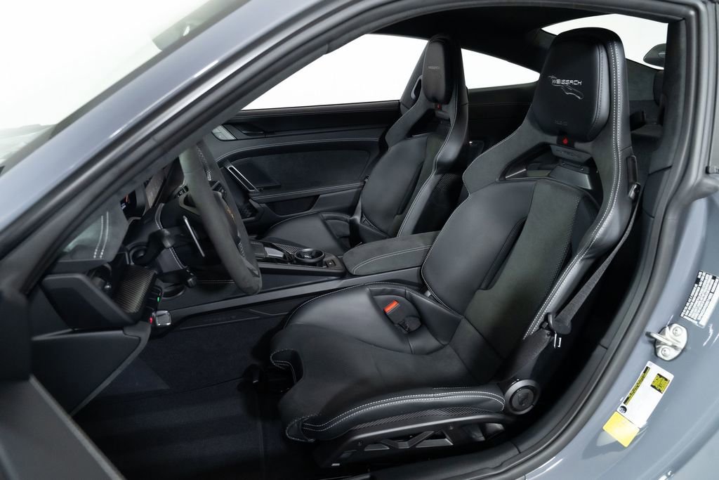 Used 2025 Porsche 911 GT3 w/ Weissach Package RWD image 5