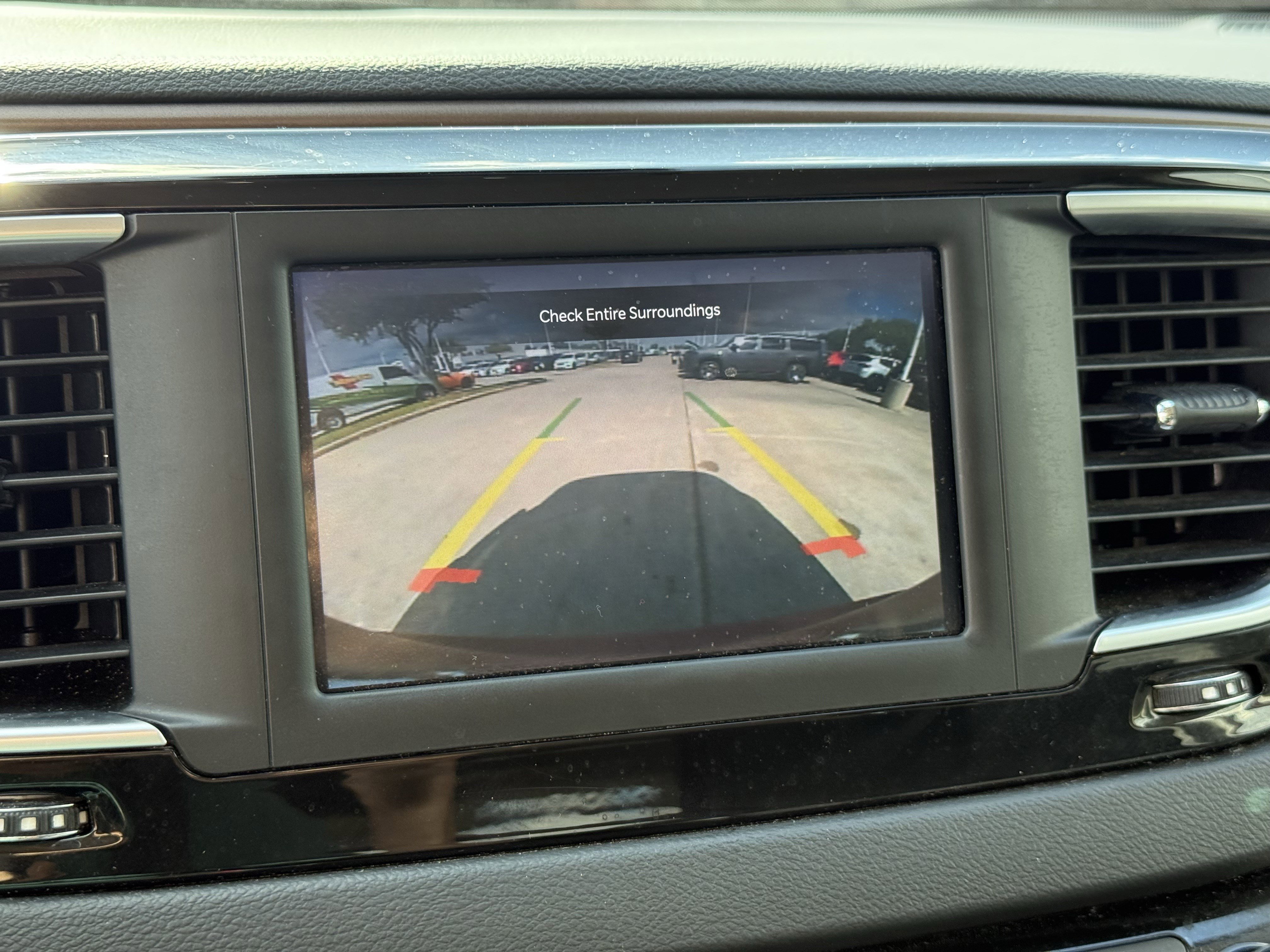 Used 2023 Chrysler Voyager LX FWD image 21