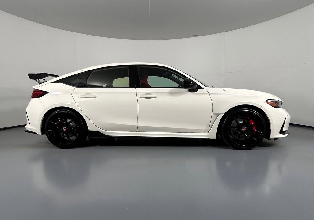 Used 2023 Honda Civic Type R image 8