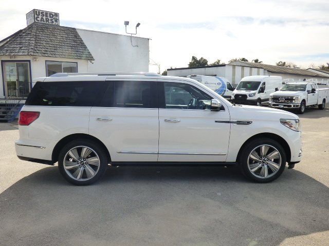 Used 2018 Lincoln Navigator Black Label image 2