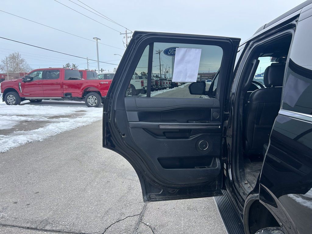 Used 2019 Ford Expedition XLT w/ Equipment Group 202A image 13