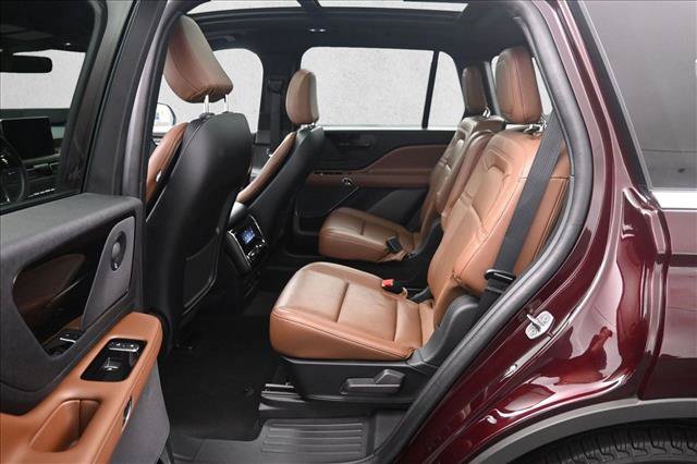 Used 2022 Lincoln Aviator Reserve w/ Equipment Group 201A AWD/4WD image 20