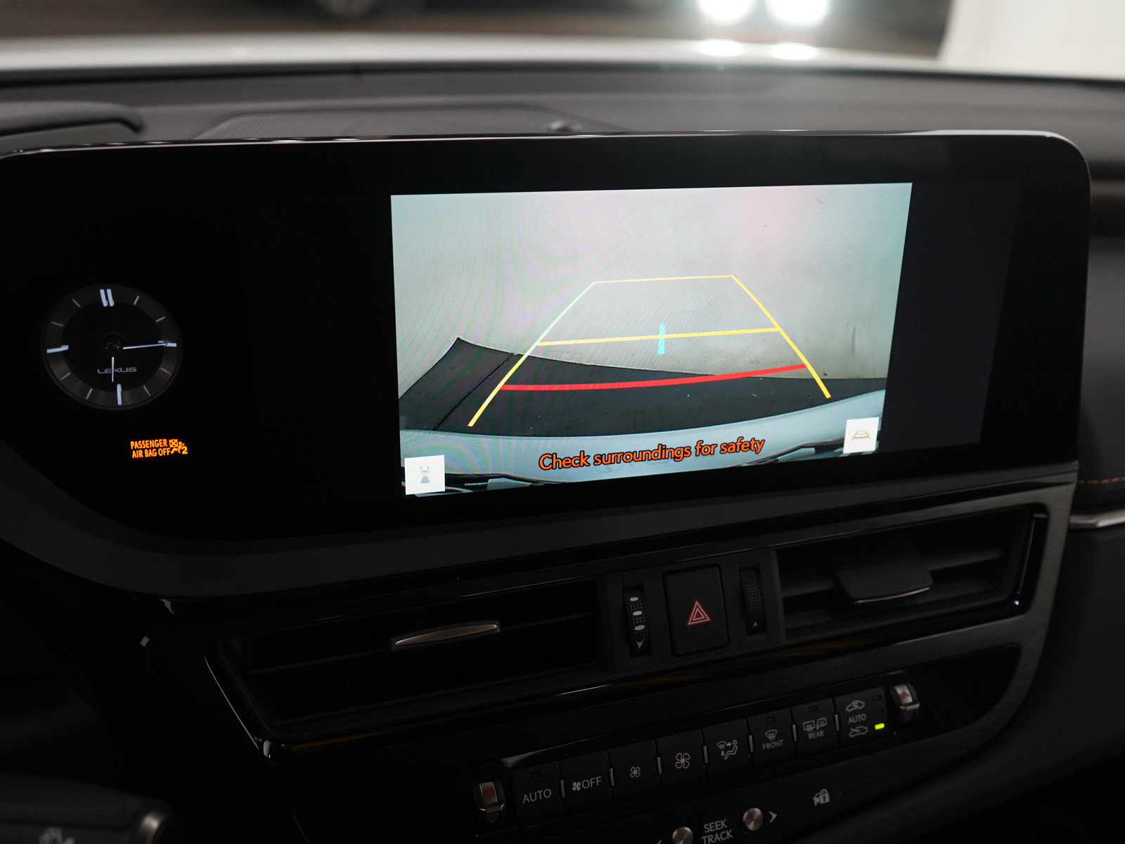 Used 2024 Lexus ES 250 w/ Premium Package image 21