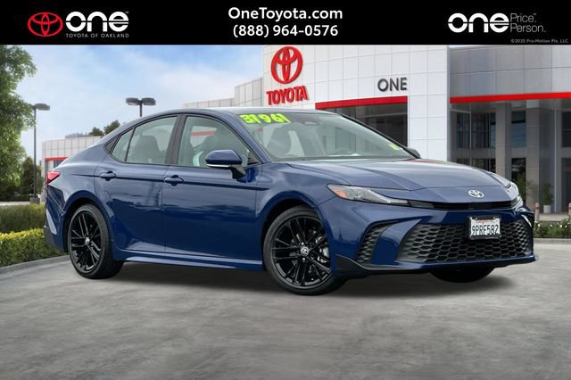 Used 2025 Toyota Camry SE
