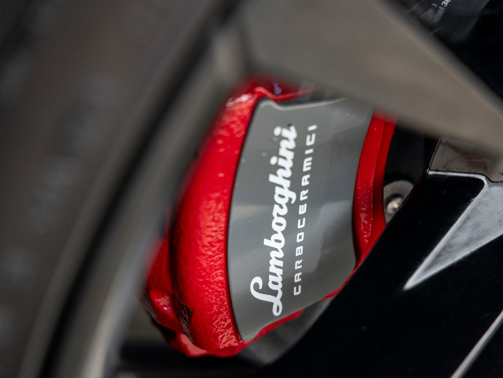 Used 2020 Lamborghini Urus image 14