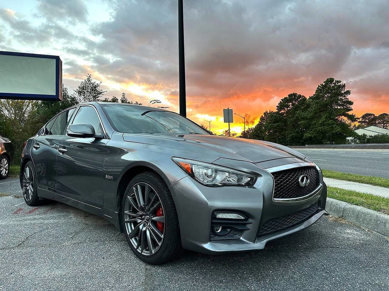 Used 2017 INFINITI Q50 Red Sport 400 image 34