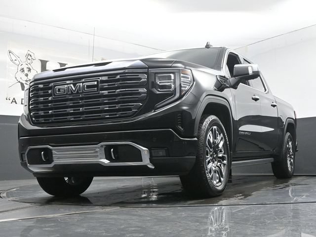 Used 2023 GMC Sierra 1500 Denali Ultimate AWD/4WD image 4