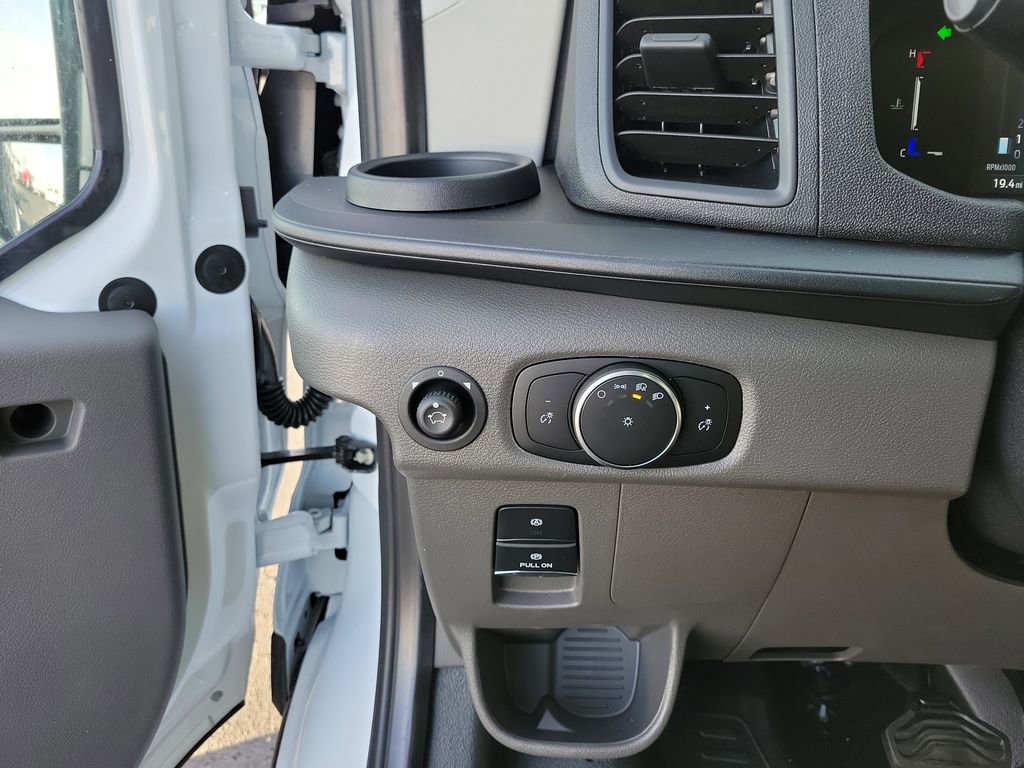 New 2026 Ford Transit 250 148 Medium Roof image 23