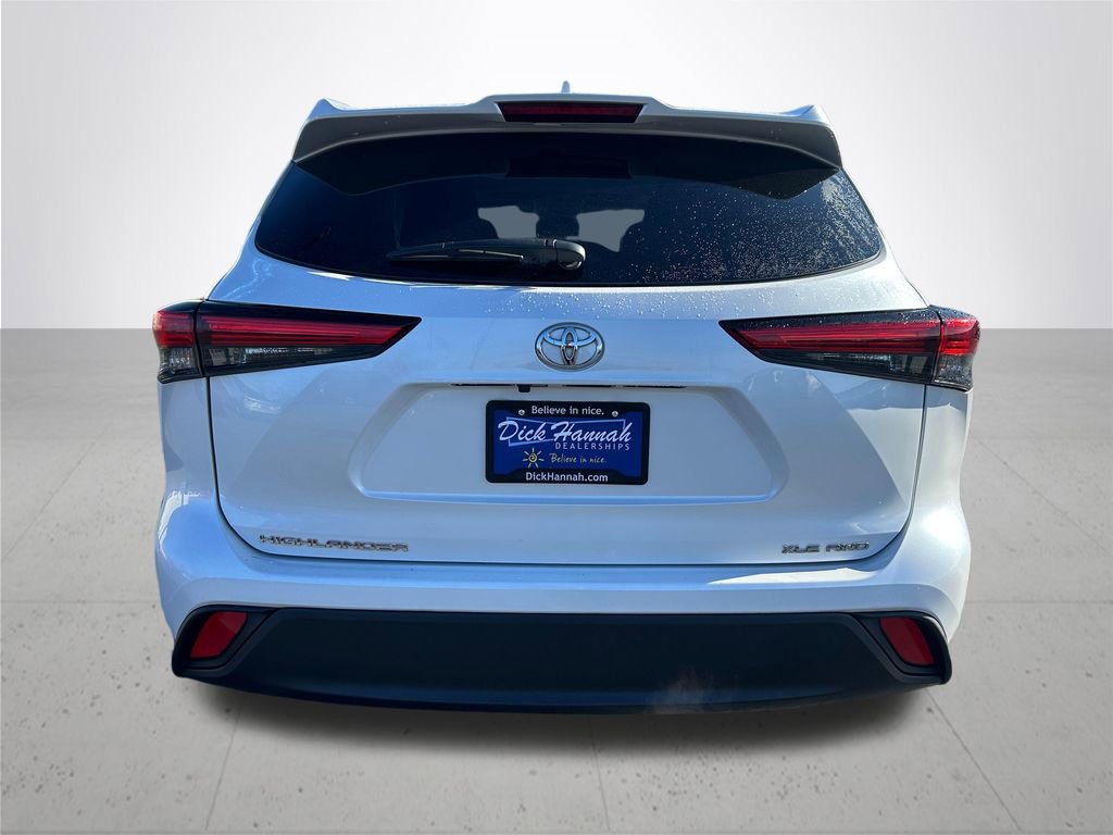 Used 2023 Toyota Highlander XLE image 8