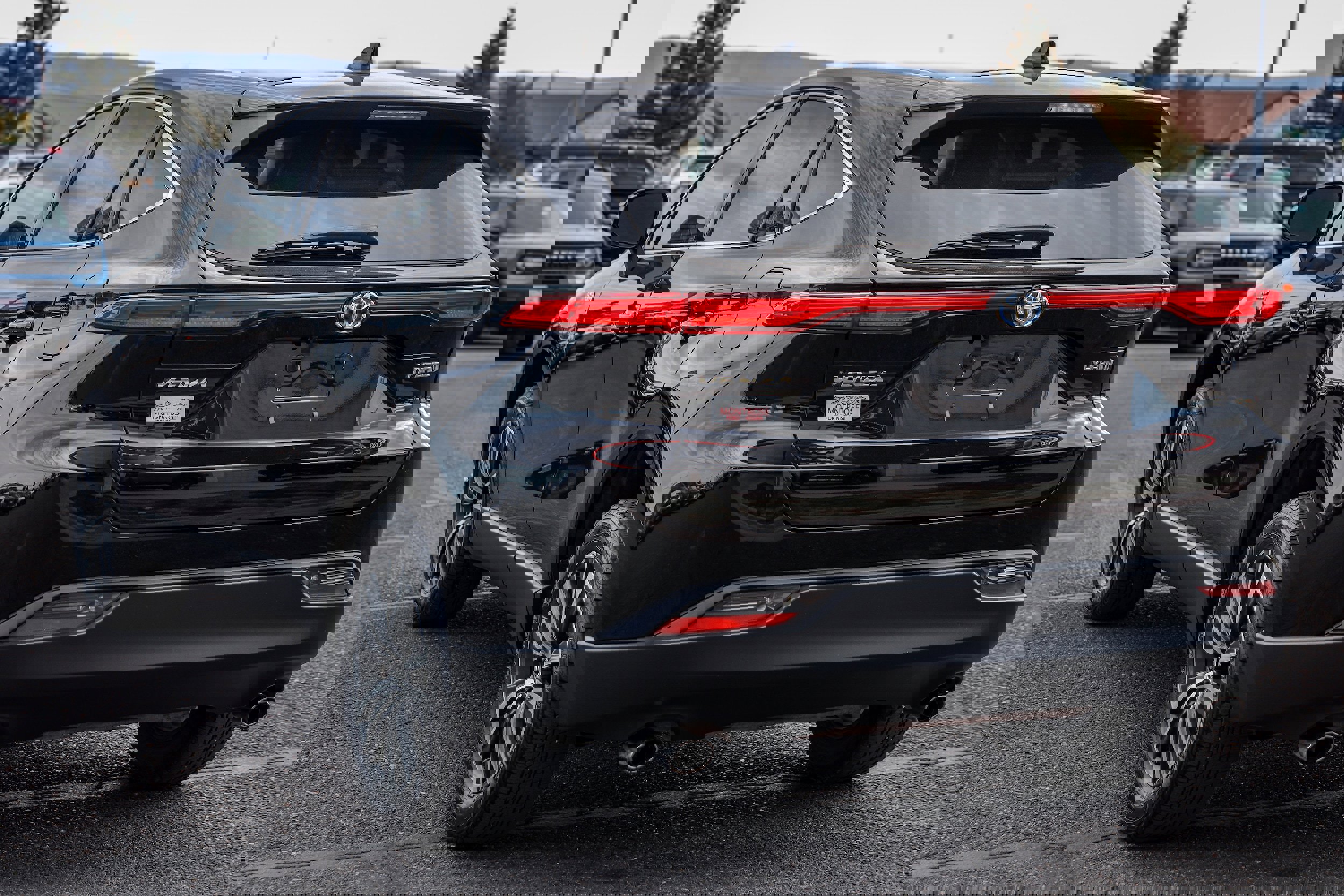 Used 2021 Toyota Venza LE image 6