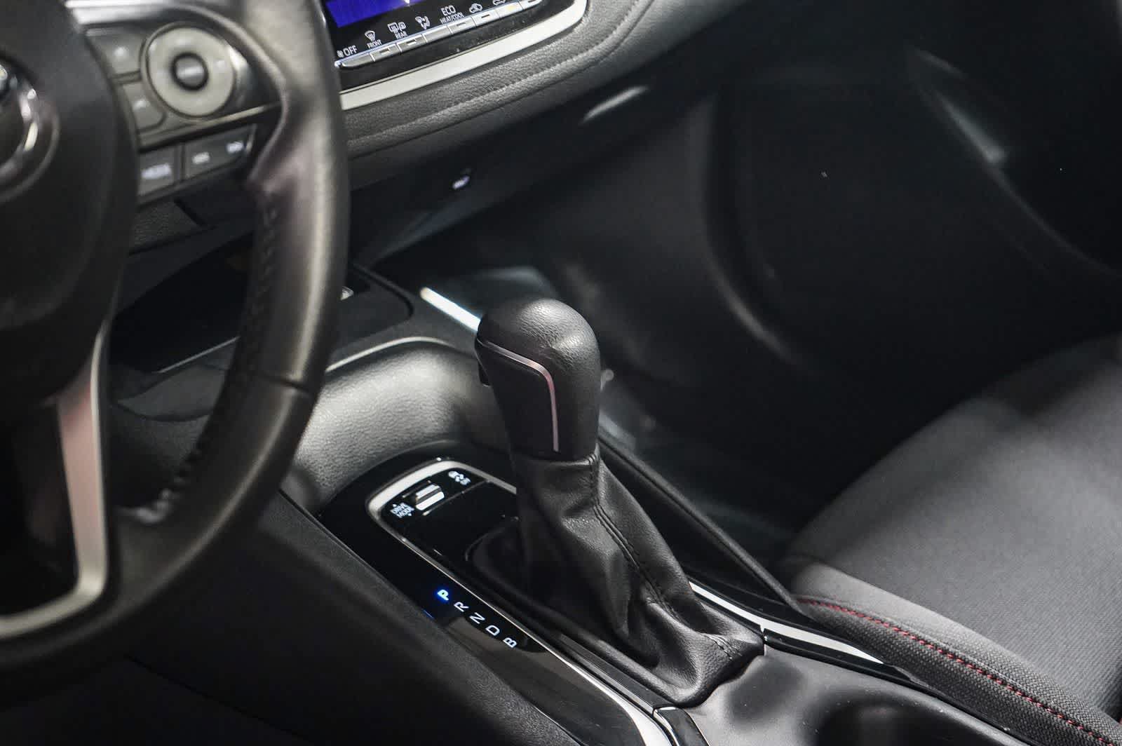 Used 2024 Toyota Corolla SE w/ SE Premium Package FWD image 24