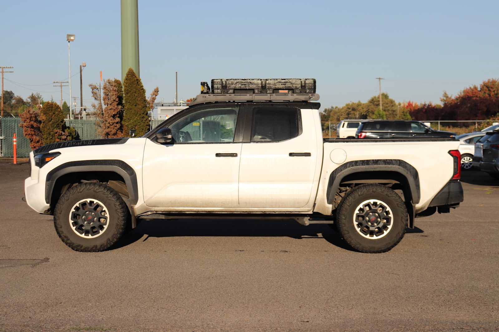 Used 2024 Toyota Tacoma TRD Off-Road w/ TRD Off Road Premium Package AWD/4WD image 8