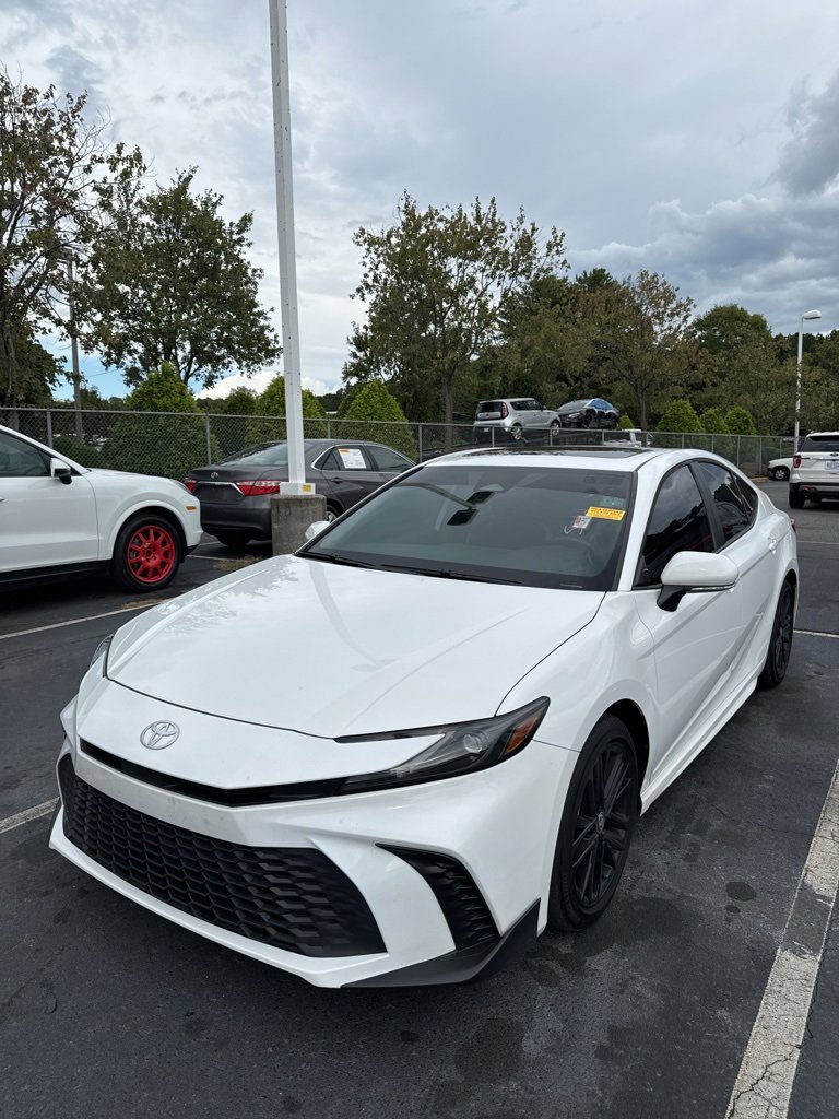 Used 2025 Toyota Camry SE