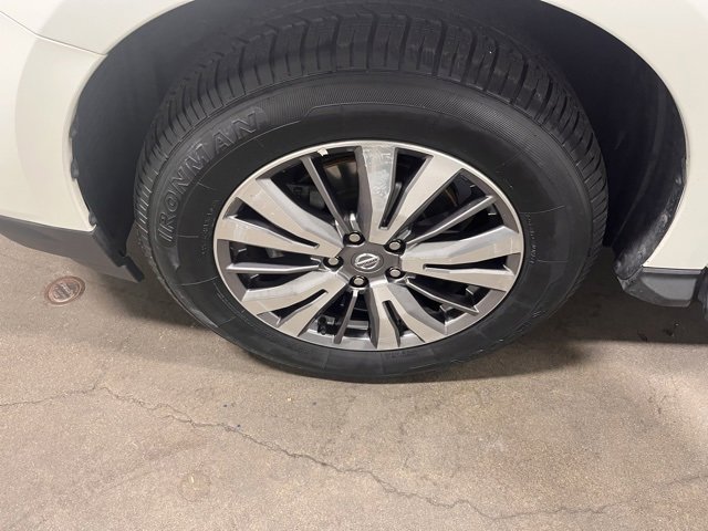 Used 2020 Nissan Pathfinder SL image 29