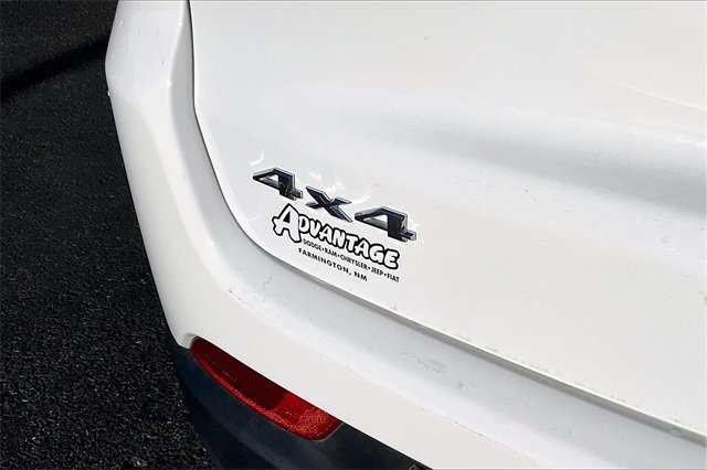 Certified 2025 Jeep Compass Sport image 33