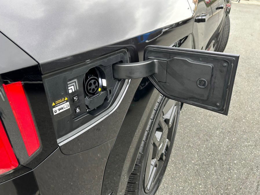 Used 2024 Kia EV9 GT-Line image 98