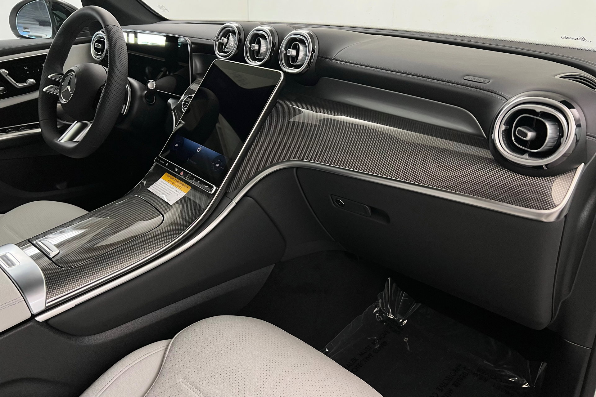 New 2026 Mercedes-Benz GLC 300 4MATIC image 24