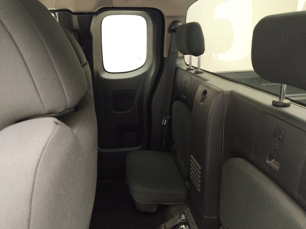 Used 2022 Nissan Frontier S image 18