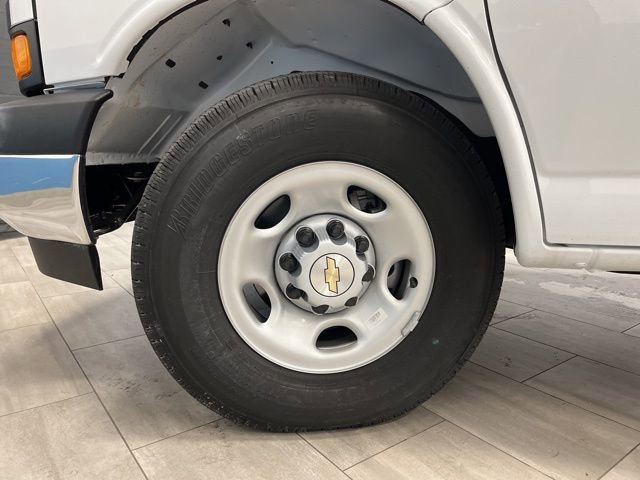 New 2025 Chevrolet Express 3500 Work Van w/ Power Convenience Package image 41