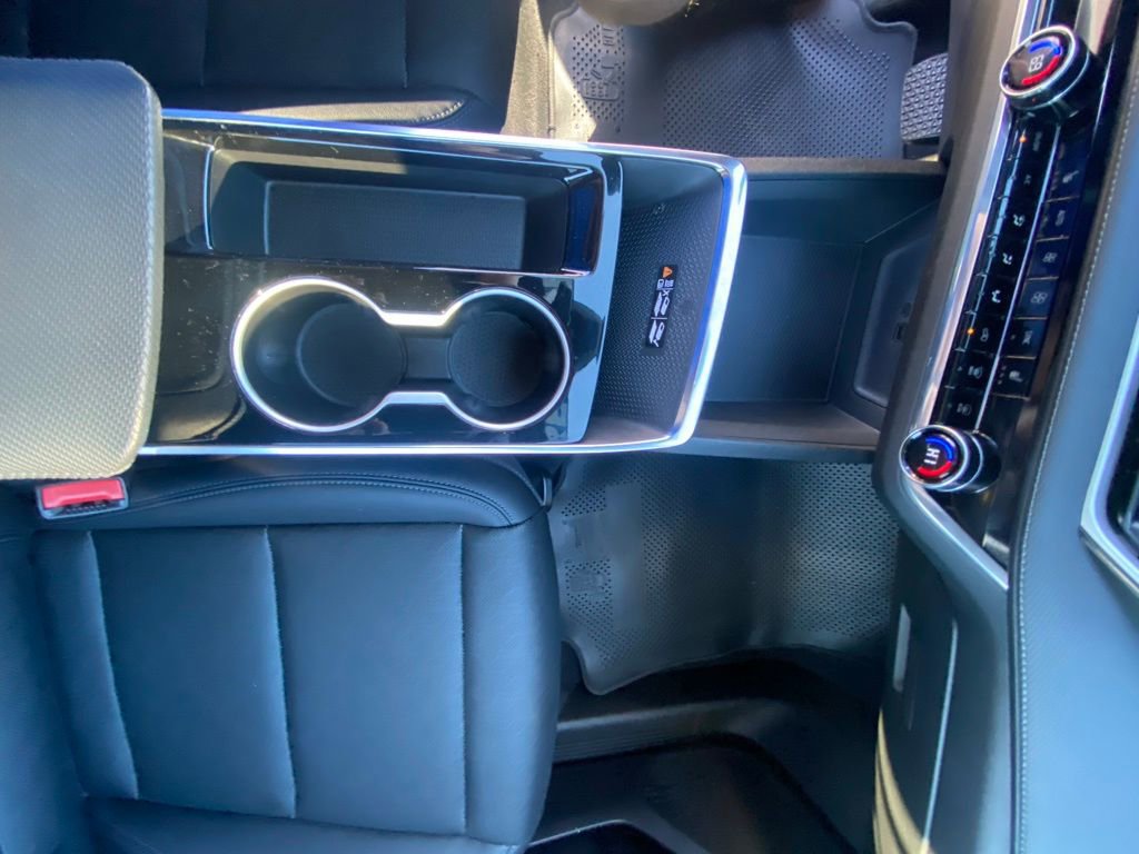 Used 2025 Chevrolet Equinox LT w/ Convenience Package II image 18