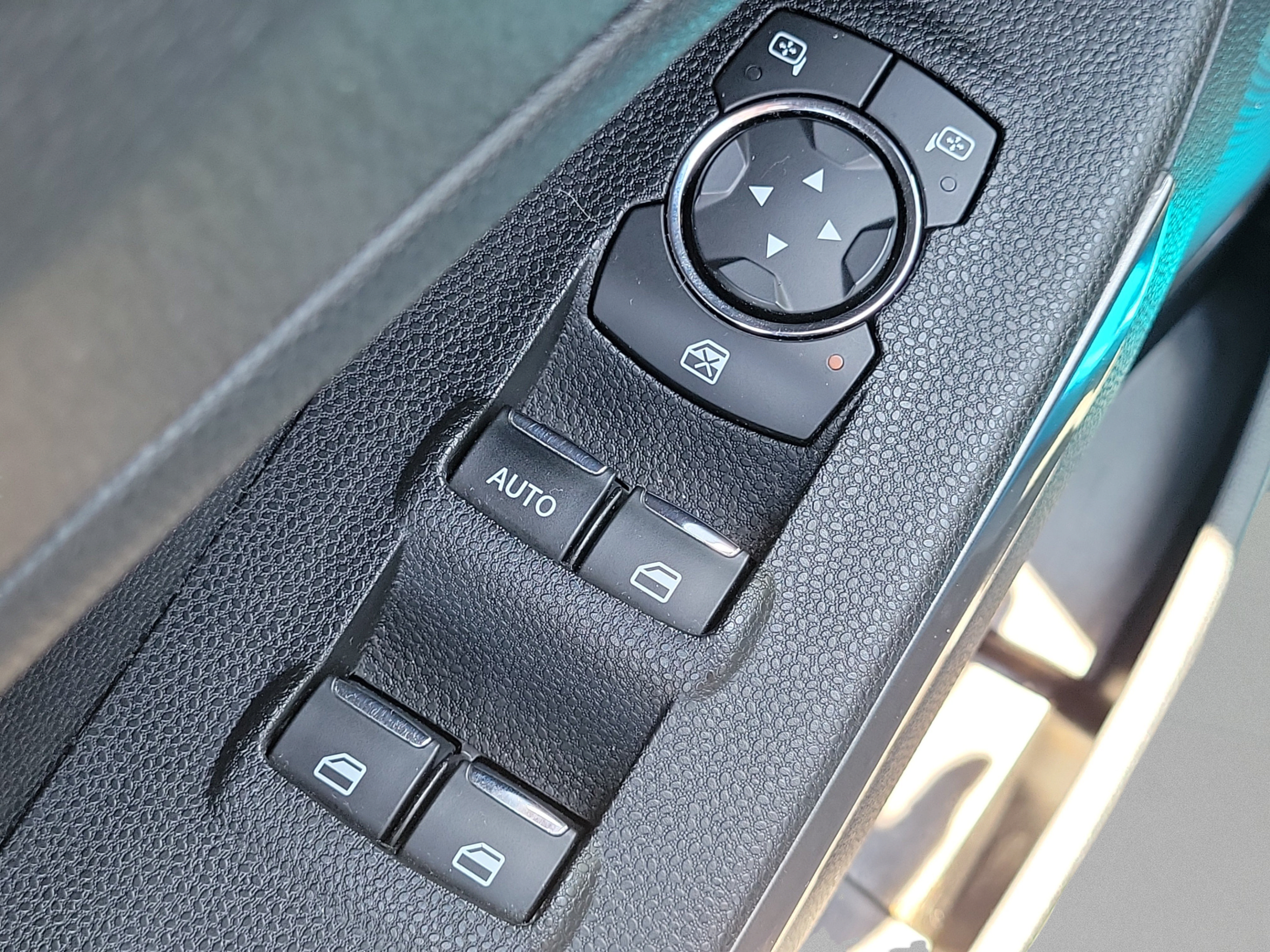 Used 2020 Ford EcoSport SE w/ SE Convenience Package FWD image 21