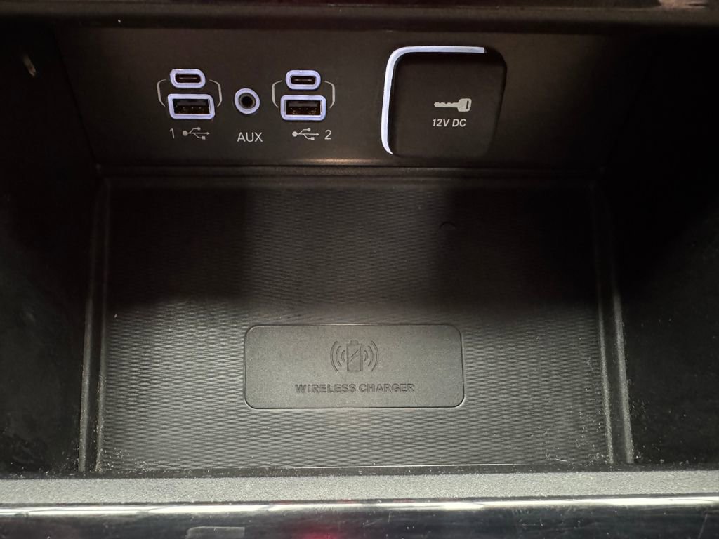 Used 2023 Jeep Grand Cherokee Limited w/ Luxury Tech Group II AWD/4WD image 17