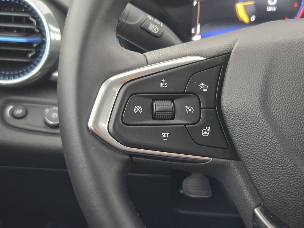 New 2026 Chevrolet Trax LT w/ Driver Confidence Package FWD image 31