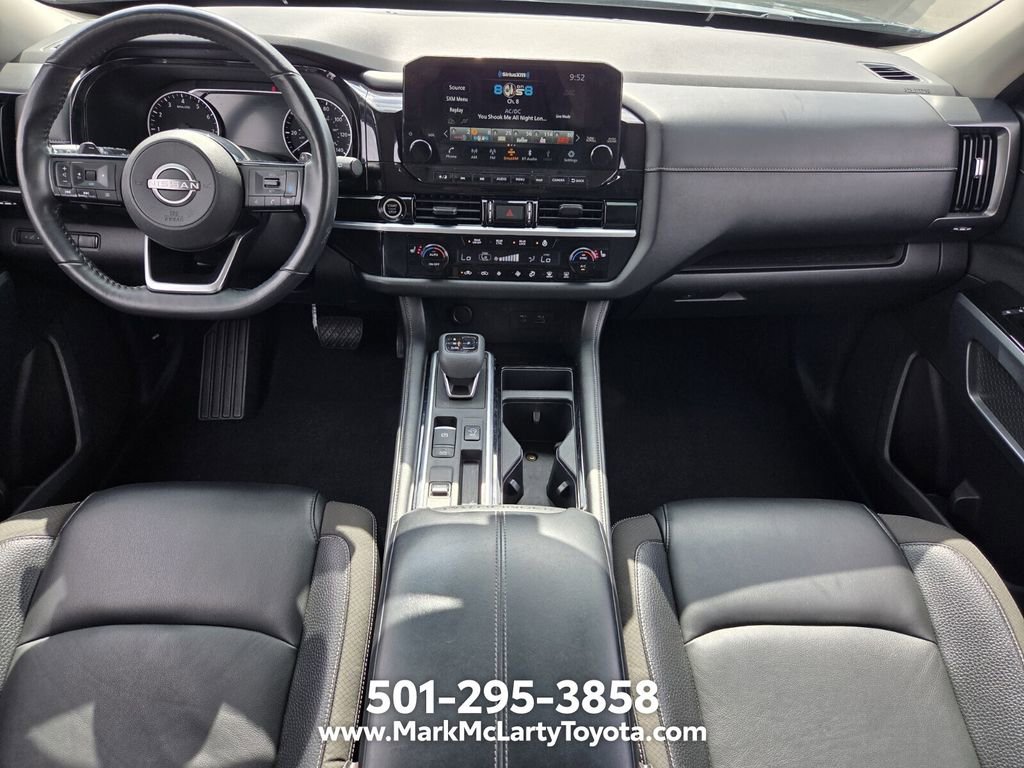 Used 2022 Nissan Pathfinder SL w/ Lighting Package (N92) FWD image 12