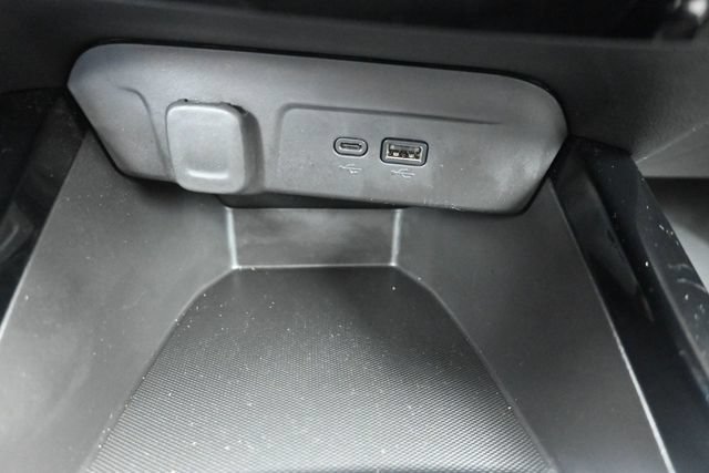 Used 2026 Chevrolet Trax LT w/ Driver Confidence Package FWD image 28