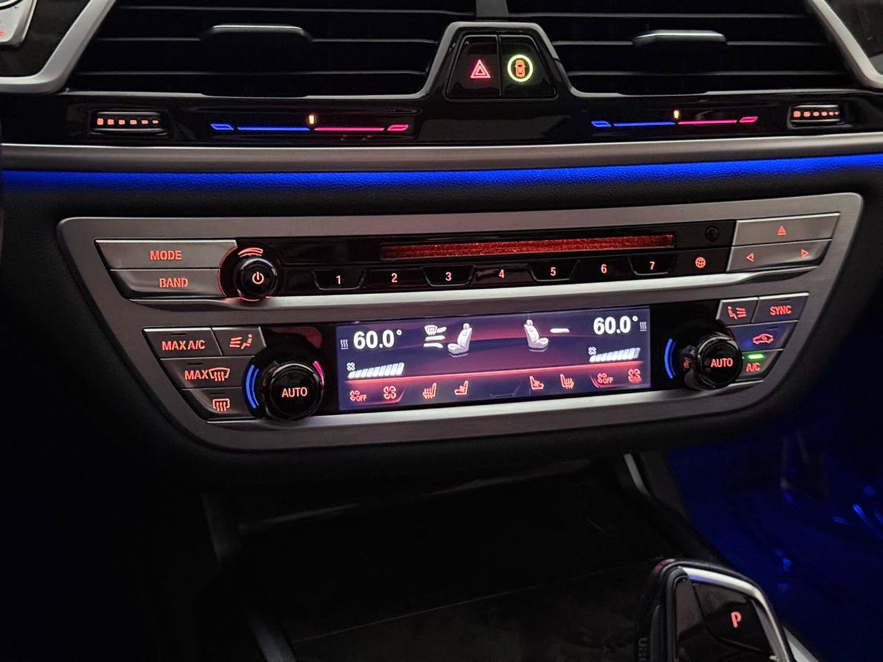 Used 2018 BMW 750i xDrive AWD/4WD image 35