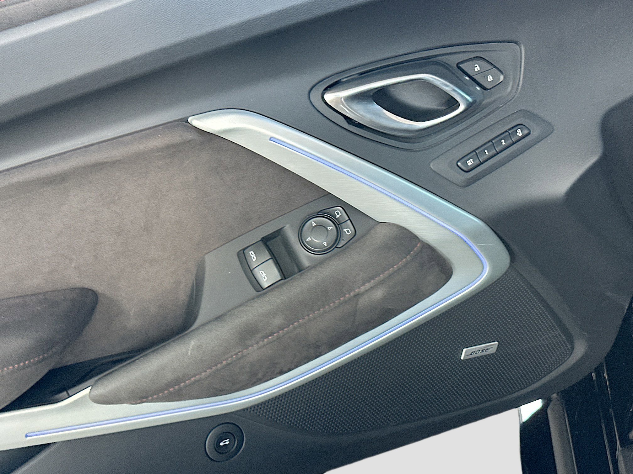 Used 2021 Chevrolet Camaro ZL1 image 18