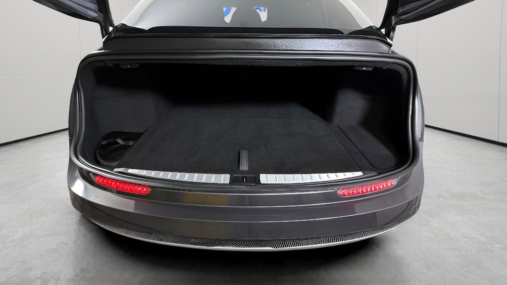 Used 2023 Lucid Air Grand Touring image 32