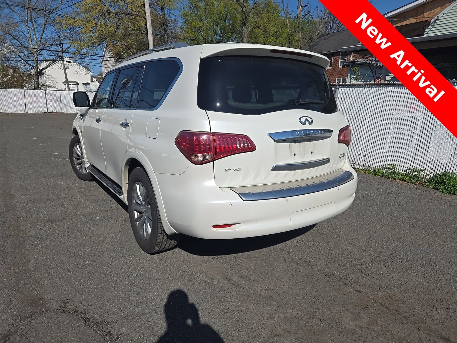 Used 2016 INFINITI QX80 Limited w/ All Season Package image 4