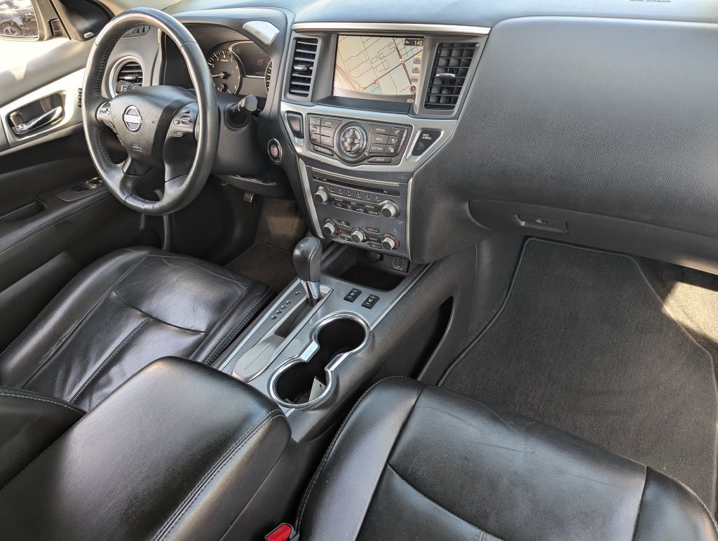 Used 2018 Nissan Pathfinder SL w/ Cargo Package FWD image 34