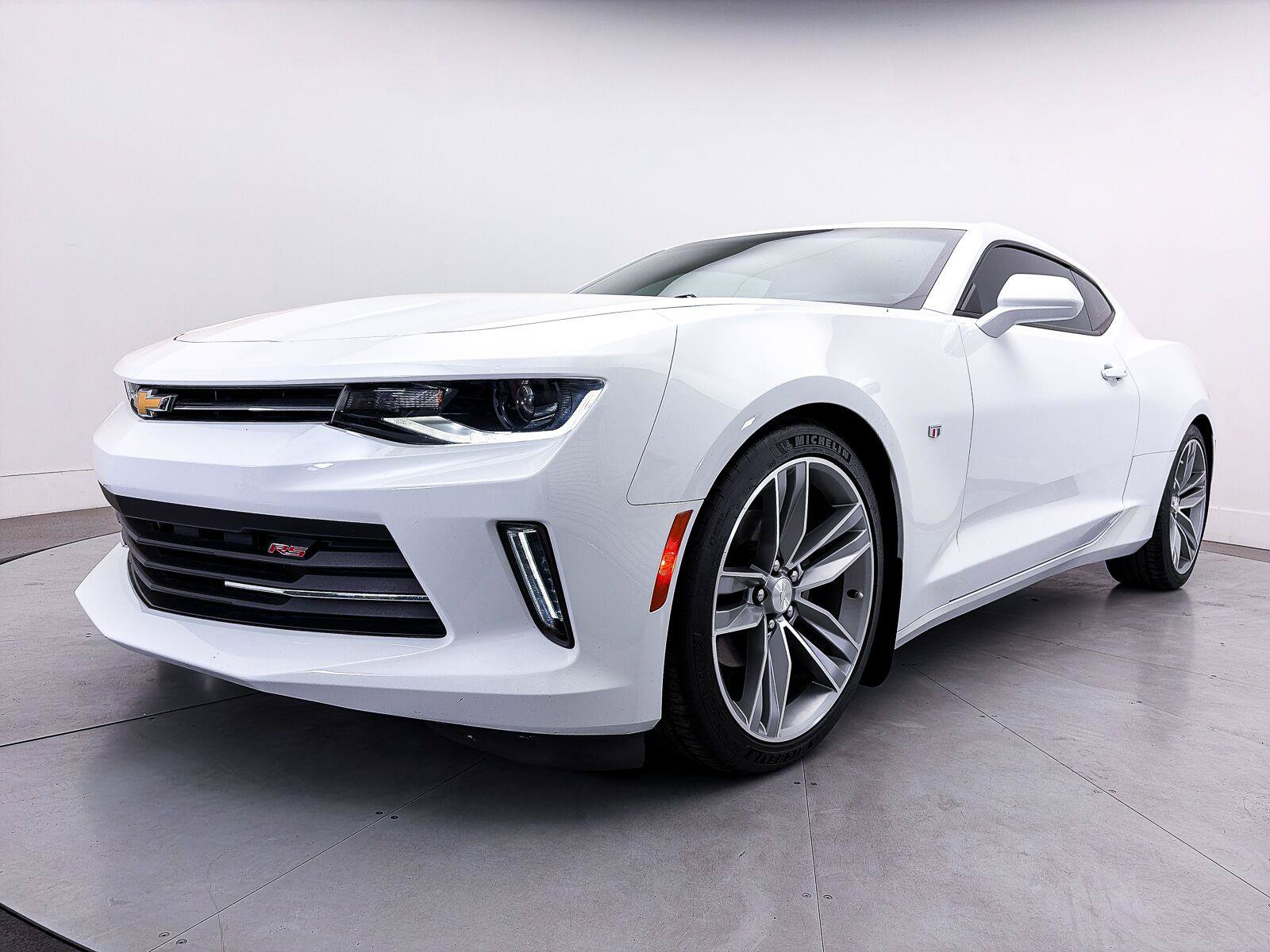 Used 2017 Chevrolet Camaro LT w/ RS Package RWD image 10