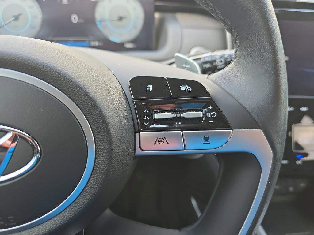 Certified 2023 Hyundai Tucson Limited FWD image 18