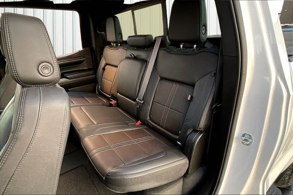 Used 2022 Chevrolet Silverado 1500 High Country image 22