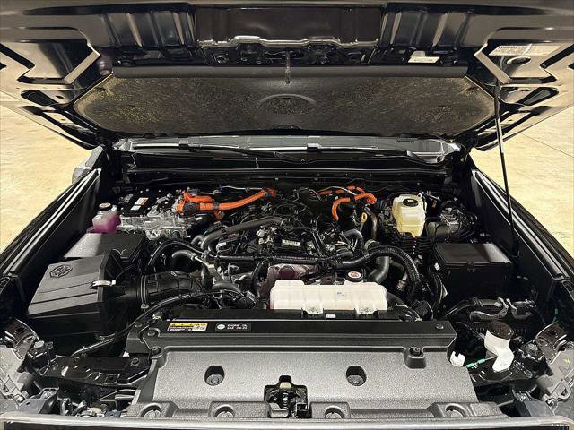 Certified 2025 Toyota 4Runner Trailhunter AWD/4WD image 12