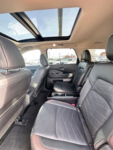 Certified 2024 Nissan Pathfinder Platinum image 29