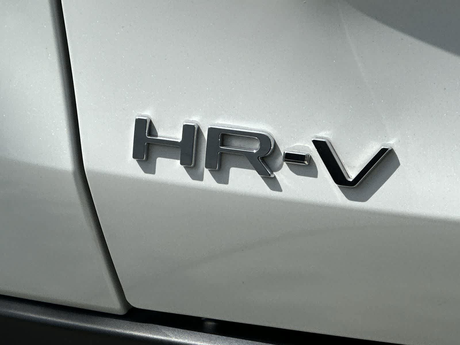 Used 2025 Honda HR-V Sport image 14