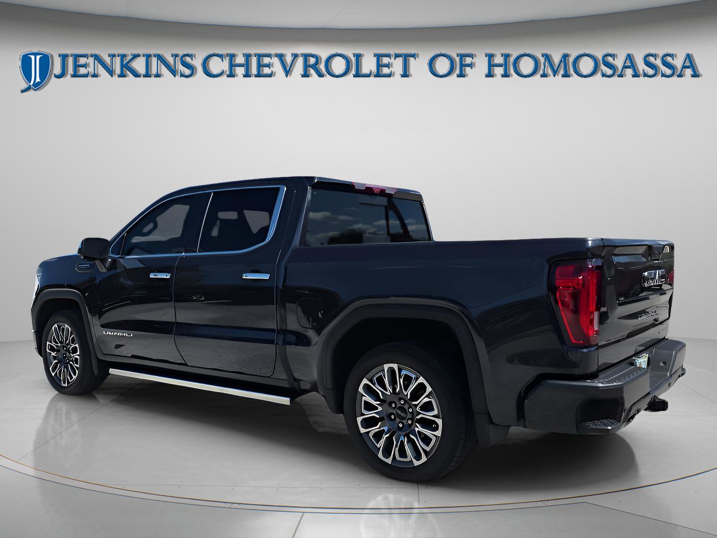Used 2024 GMC Sierra 1500 Denali Ultimate AWD/4WD image 7