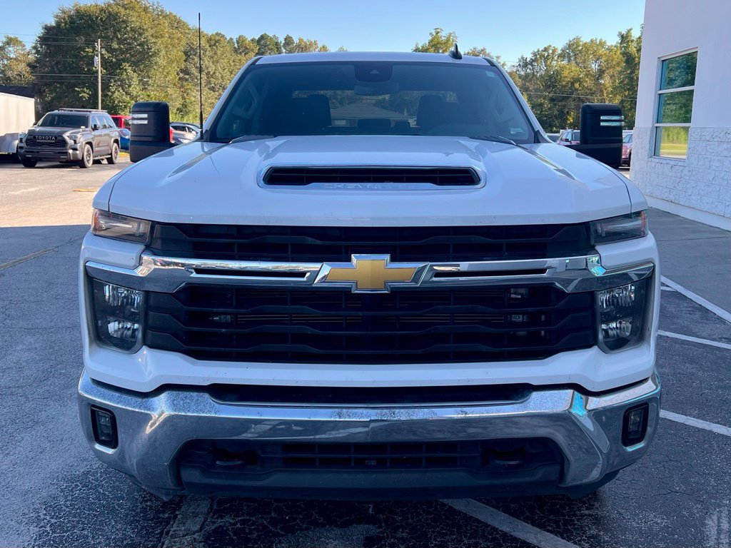 Used 2025 Chevrolet Silverado 2500 LT w/ Convenience Package AWD/4WD image 5
