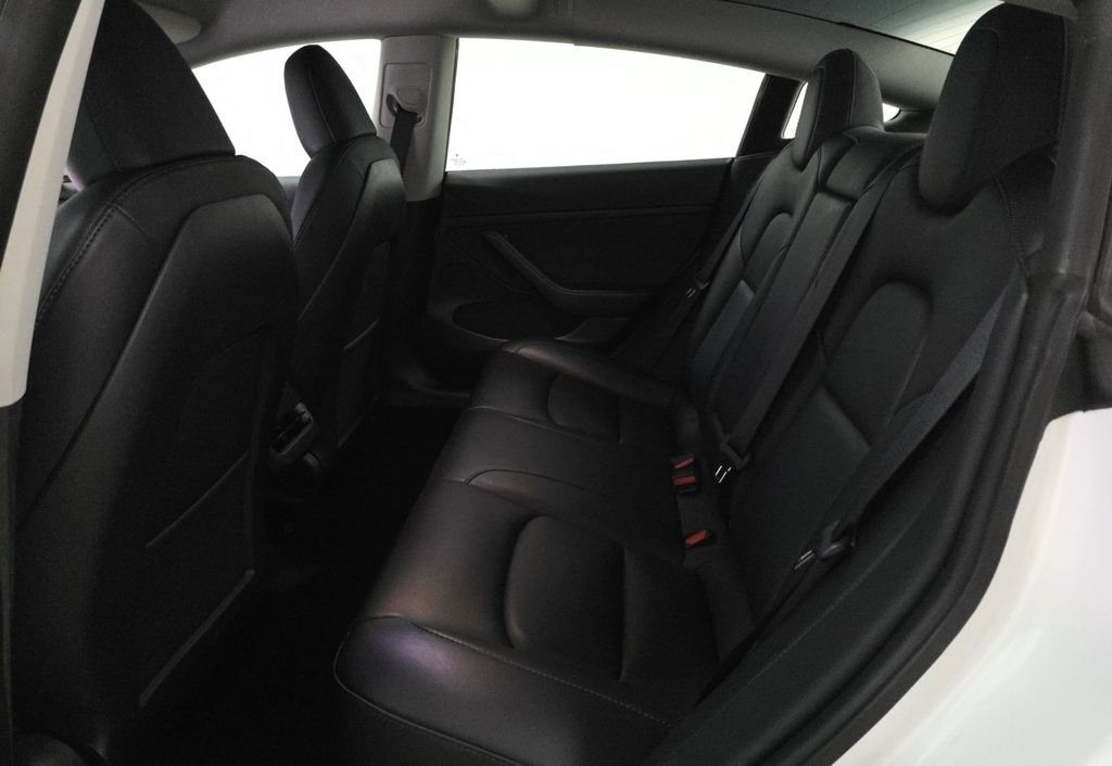 Used 2023 Tesla Model 3 Standard Range RWD image 7