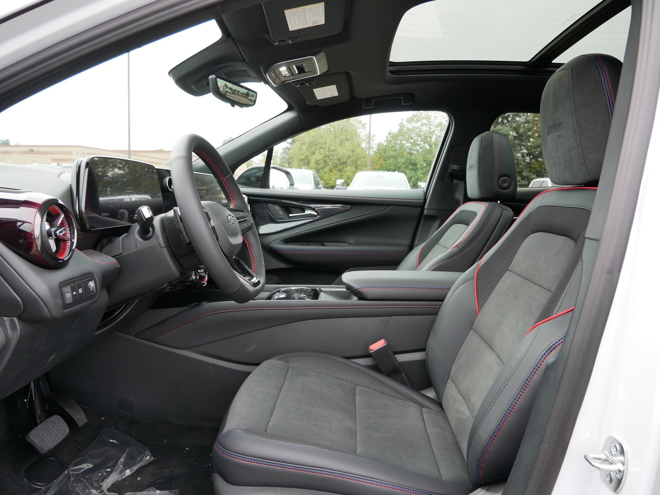 New 2027 Chevrolet Blazer EV RS AWD/4WD image 11
