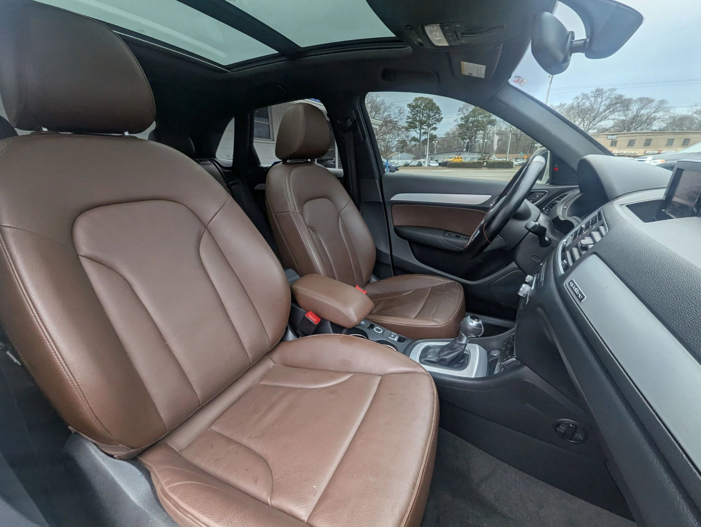 Used 2018 Audi Q3 2.0T Premium Plus w/ Premium Plus Package image 8