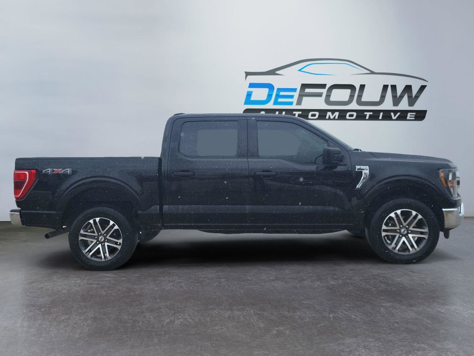 Used 2023 Ford F150 XLT w/ Equipment Group 301A Mid image 2