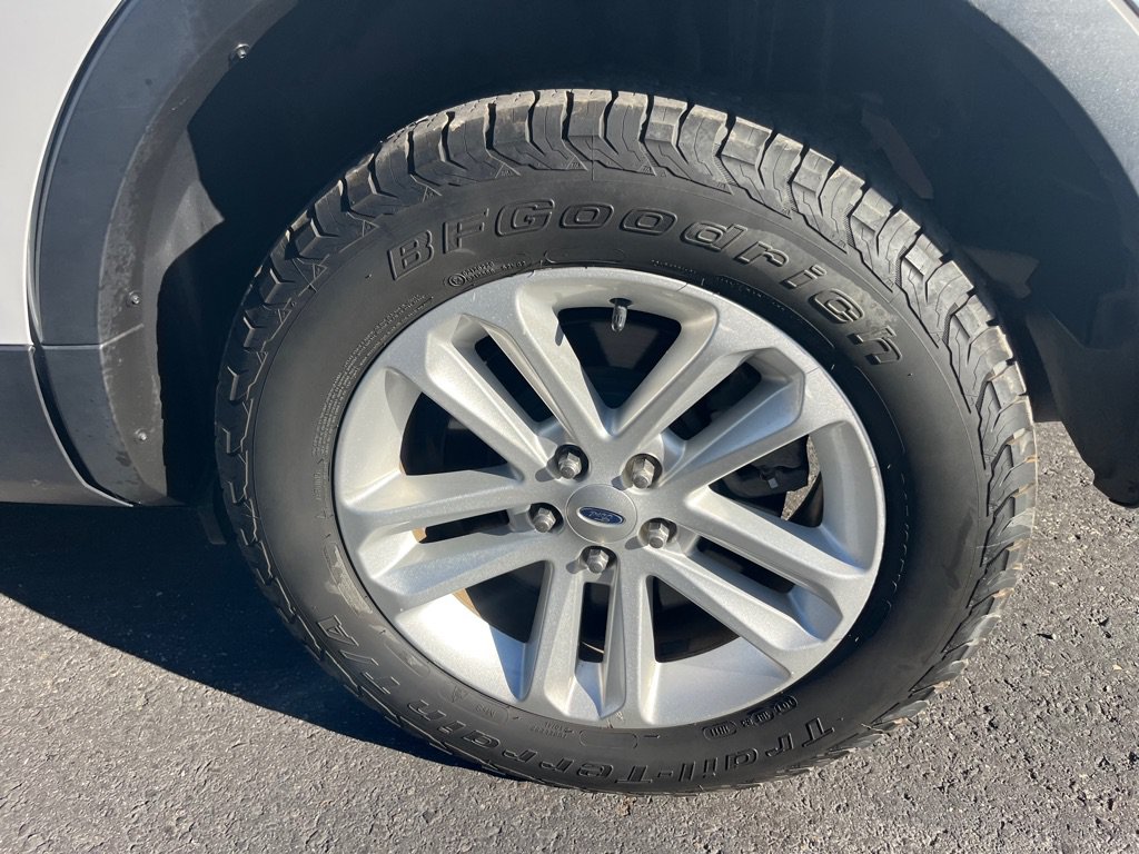 Used 2014 Ford Explorer XLT AWD/4WD image 9