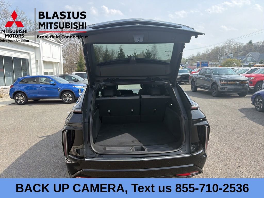 Used 2024 Cadillac Lyriq Tech AWD/4WD image 9