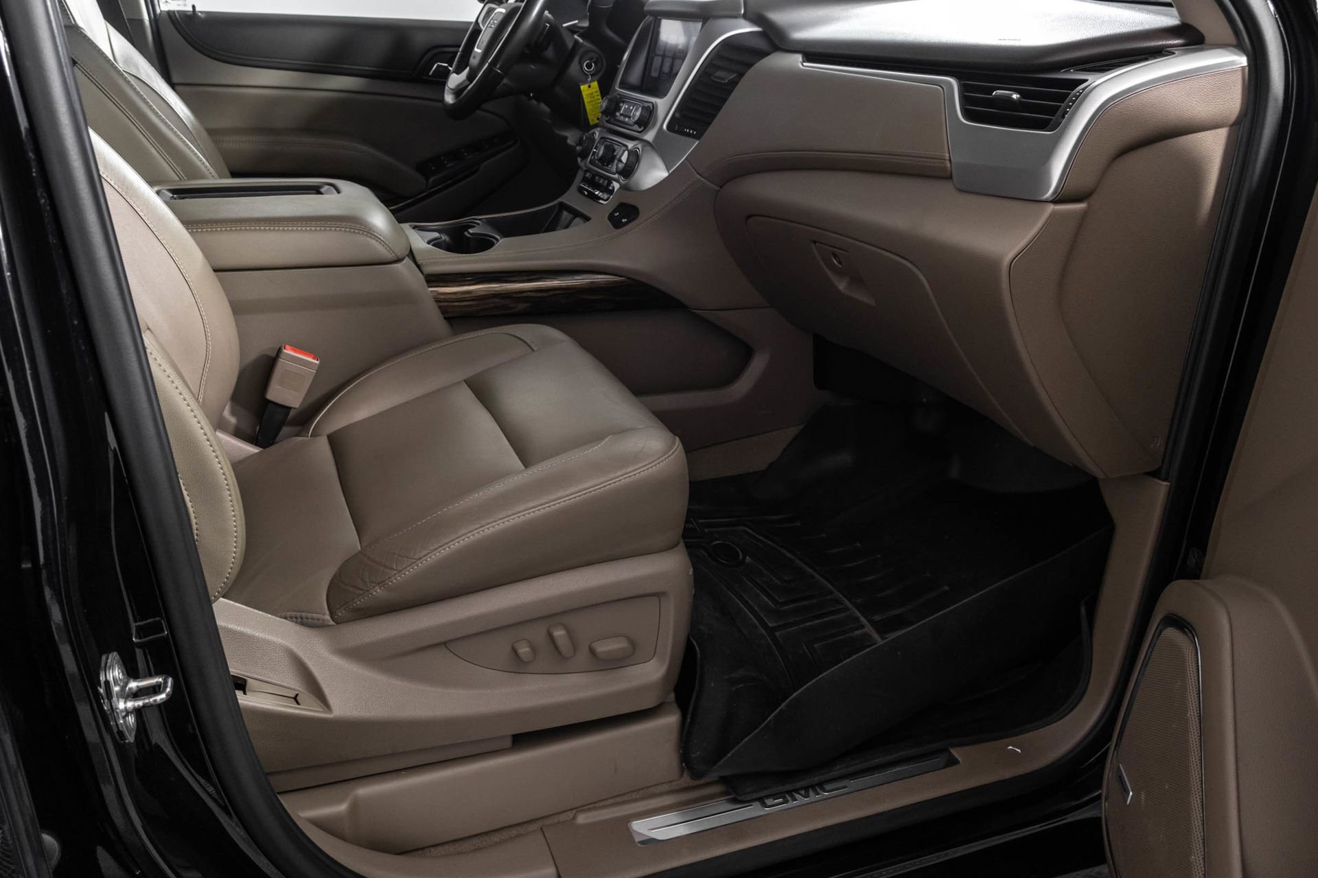 Used 2019 GMC Yukon SLT AWD/4WD image 48